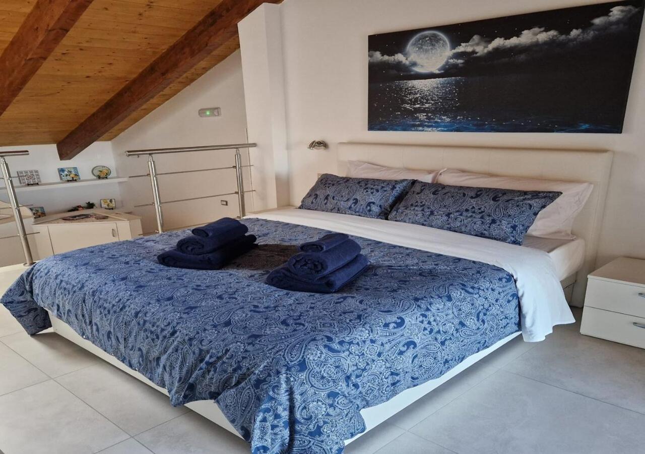 Casa Vacanze Mareluna Аджерола Екстер'єр фото