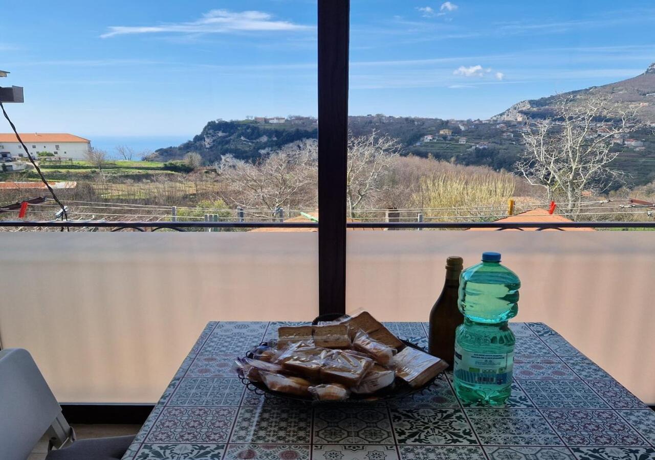 Casa Vacanze Mareluna Аджерола Екстер'єр фото
